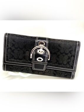 Coach Signature Buckle Wallet
